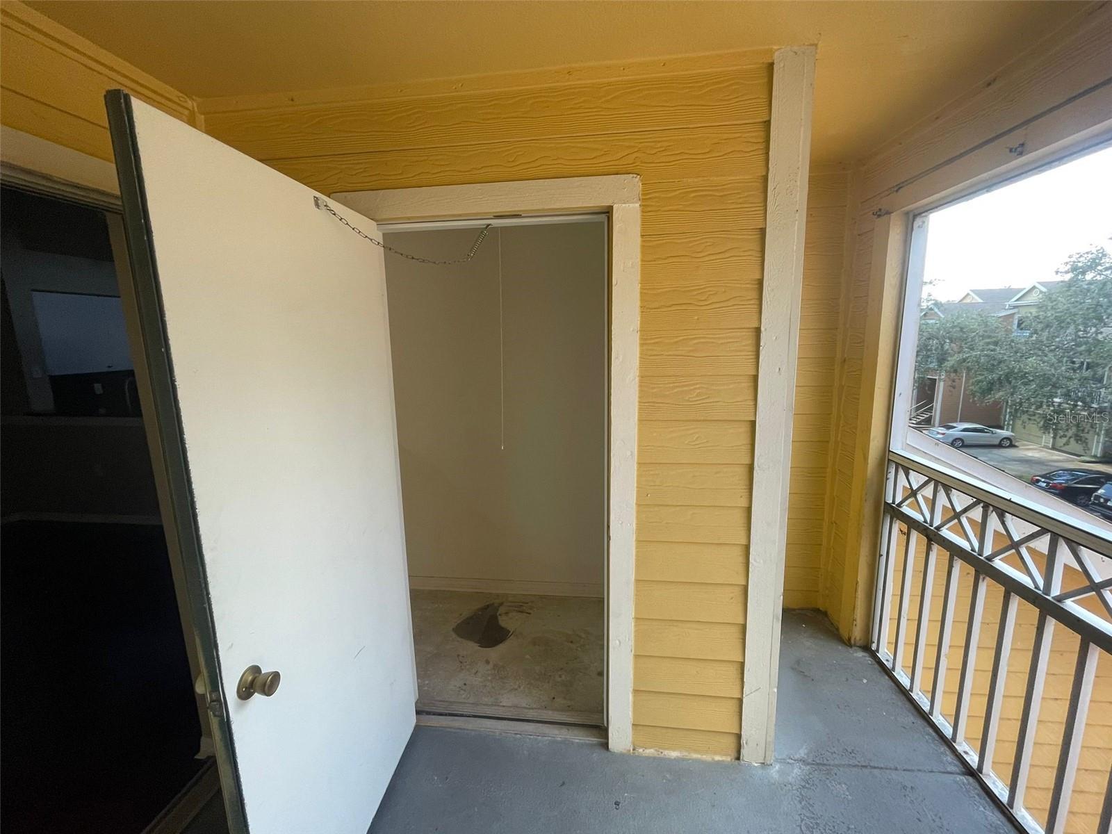 CHARLES TOWNE/PK CENTRAL - Residential Lease