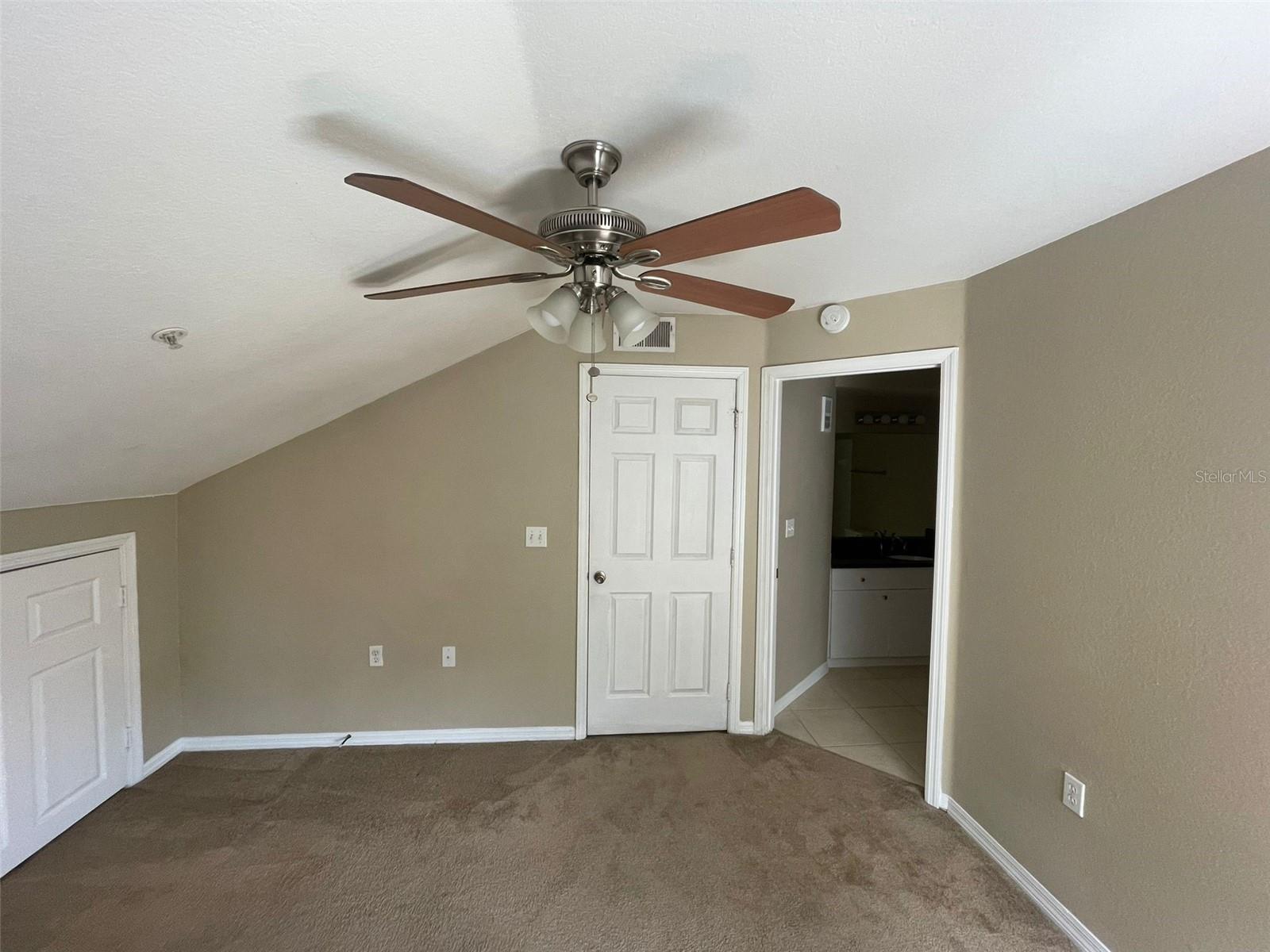 CHARLES TOWNE/PK CENTRAL - Residential Lease