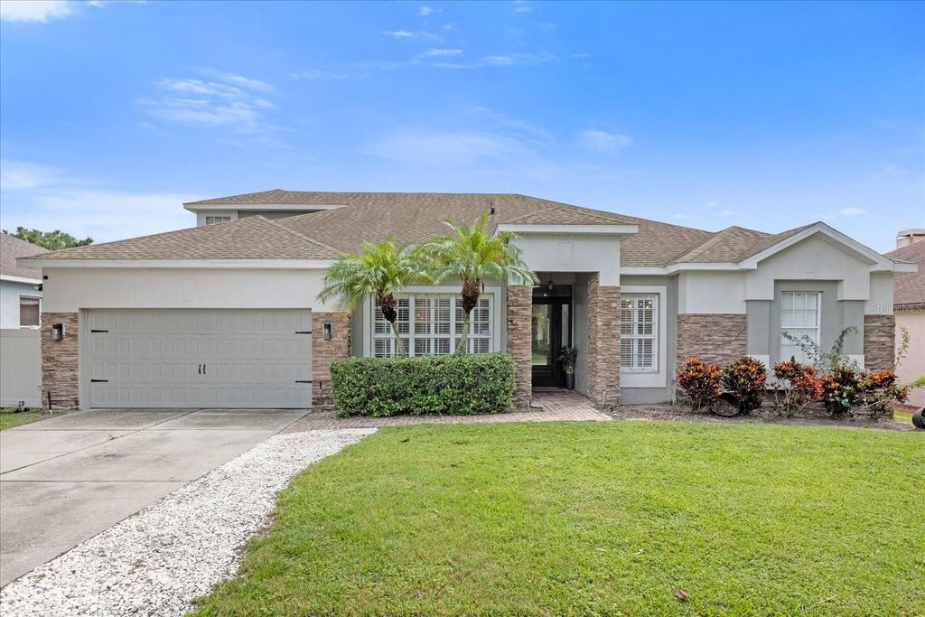 Photo of 10175 Cove Lake Drive, Orlando, FL 32836 (MLS # O6422092)
