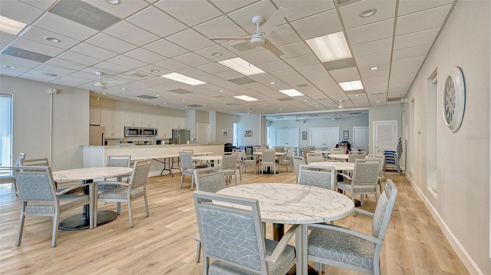 SUNRISE COVE SEC 1 - Residential