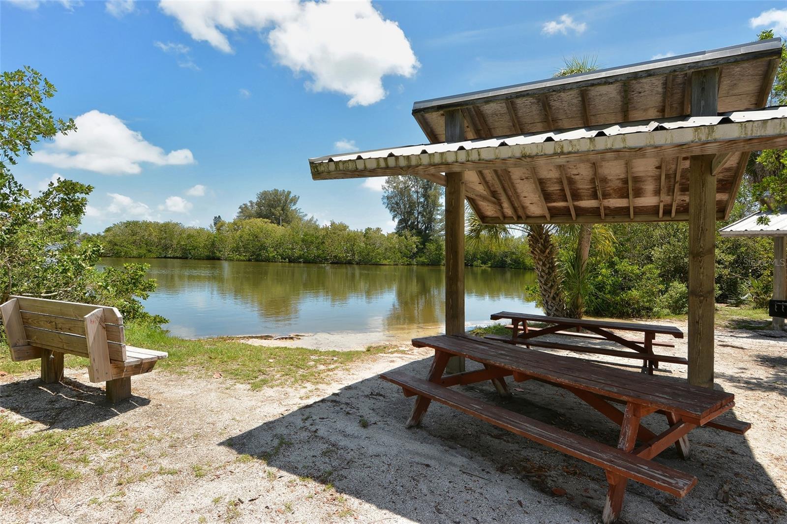 SUNRISE COVE SEC 1 - Residential