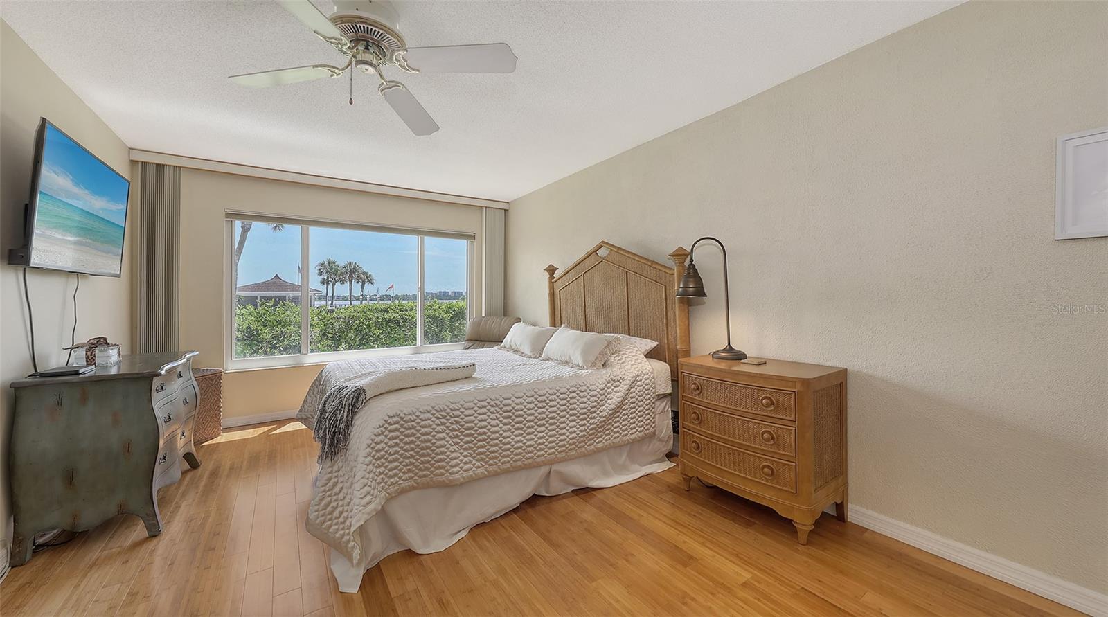 SUNRISE COVE SEC 1 - Residential