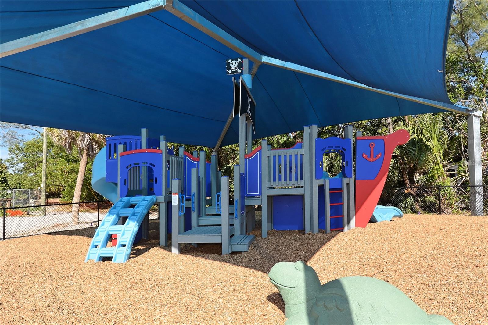 SUNRISE COVE SEC 1 - Residential