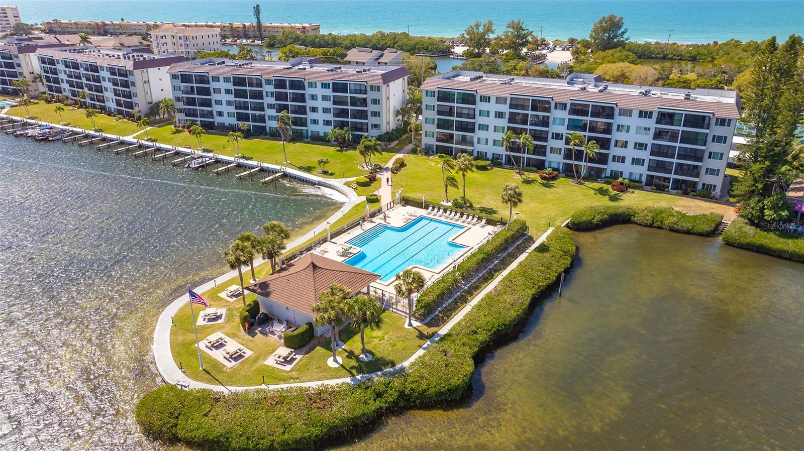 SUNRISE COVE SEC 1 - Residential