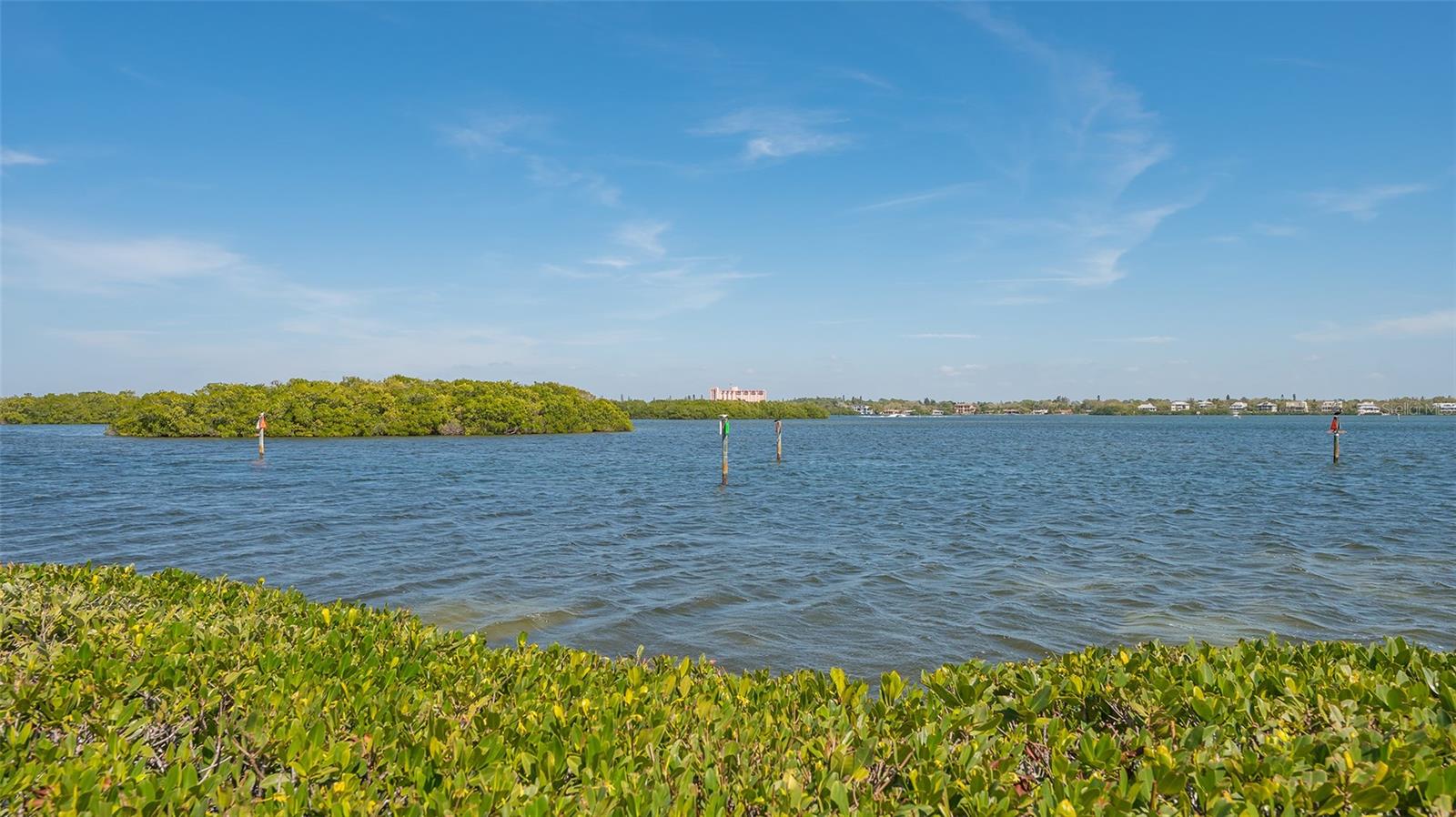 SUNRISE COVE SEC 1 - Residential