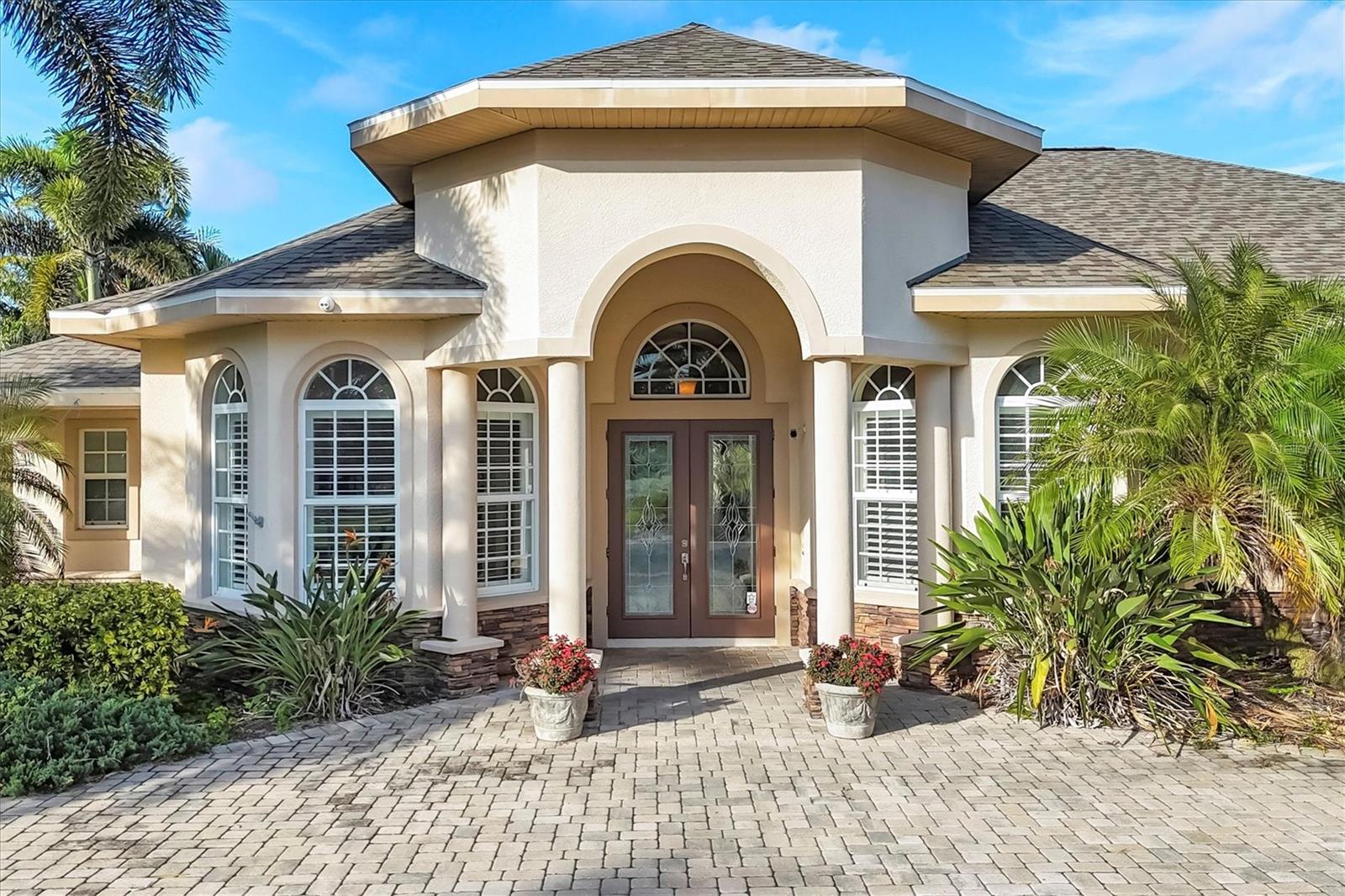 793 VANDERBILT DRIVE