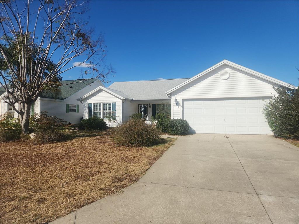 Photo of 8241 SE 176th Lawson Loop, The Villages, FL 32162 (MLS # V4946954)