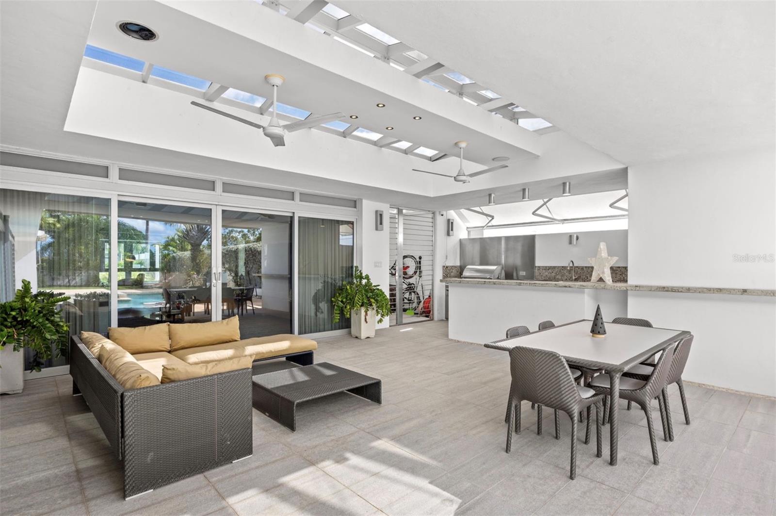 Rey Luis LA VILLA DE TORRIMAR 430