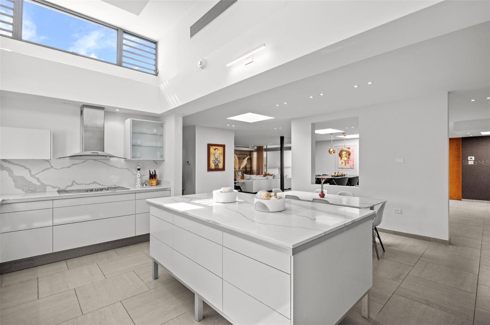 Rey Luis LA VILLA DE TORRIMAR 430