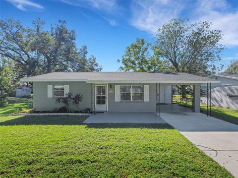 A home in LAKELAND