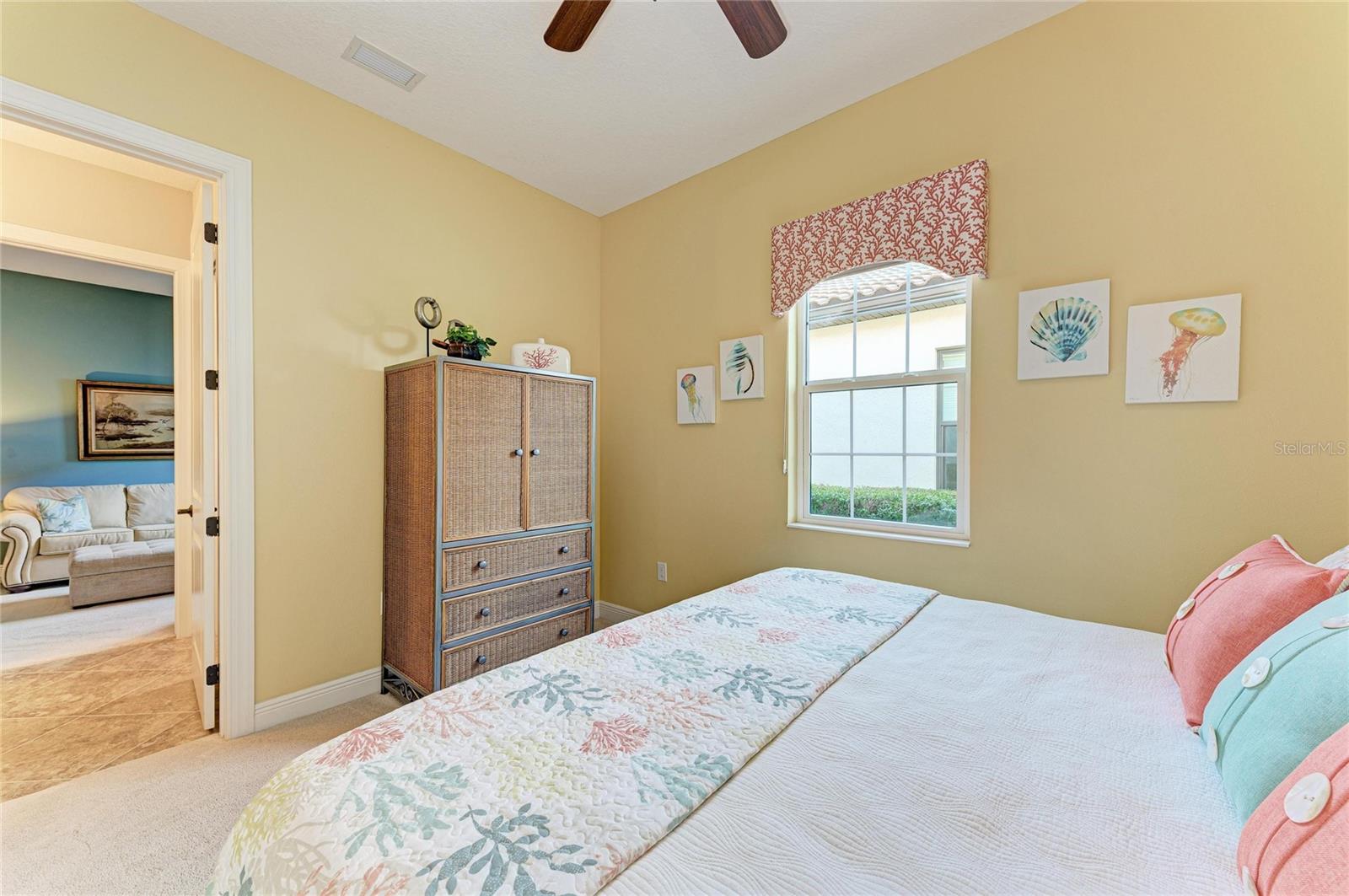 COUNTRY CLUB EAST - BELLEISLE - Residential