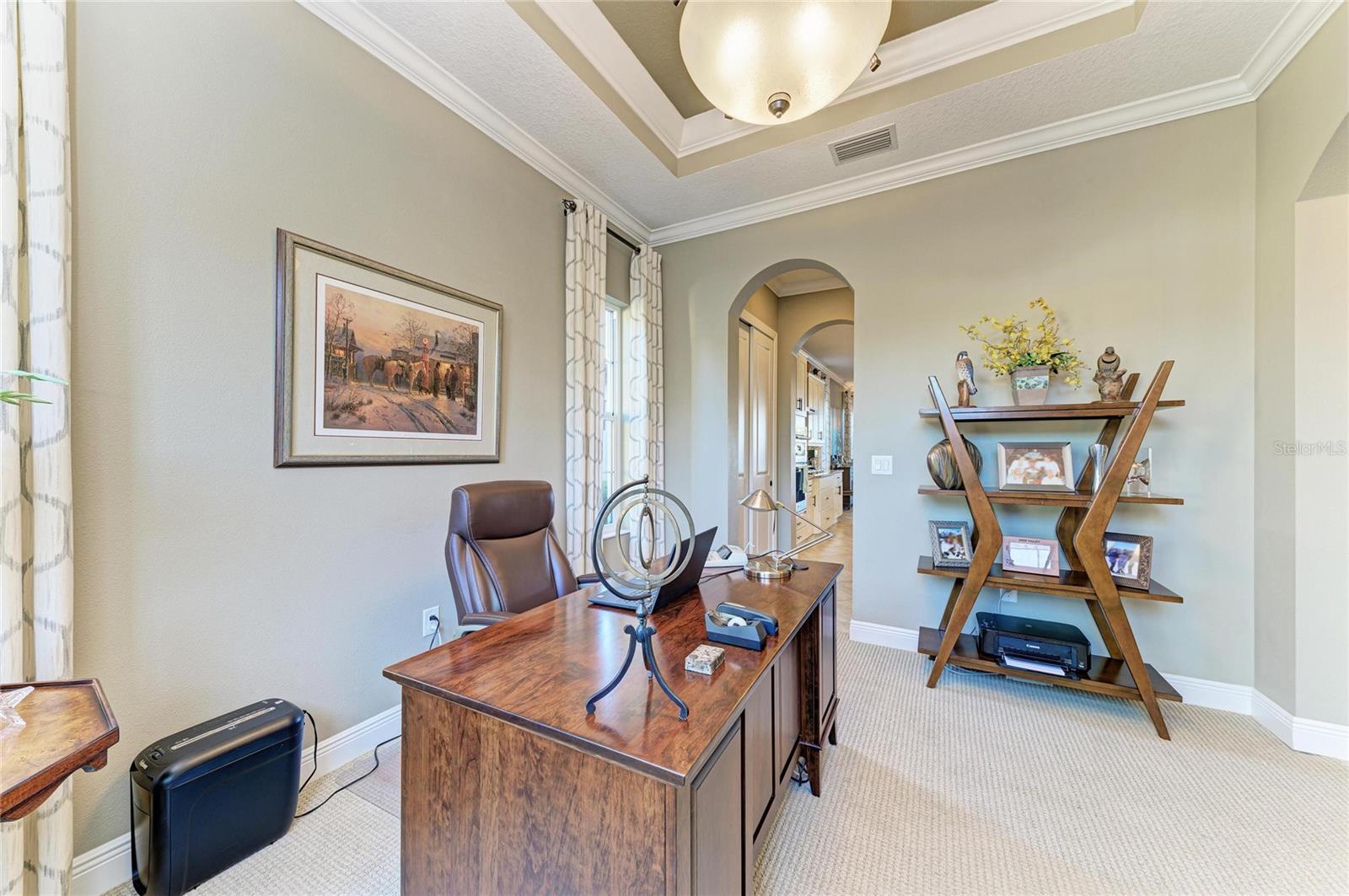 COUNTRY CLUB EAST - BELLEISLE - Residential