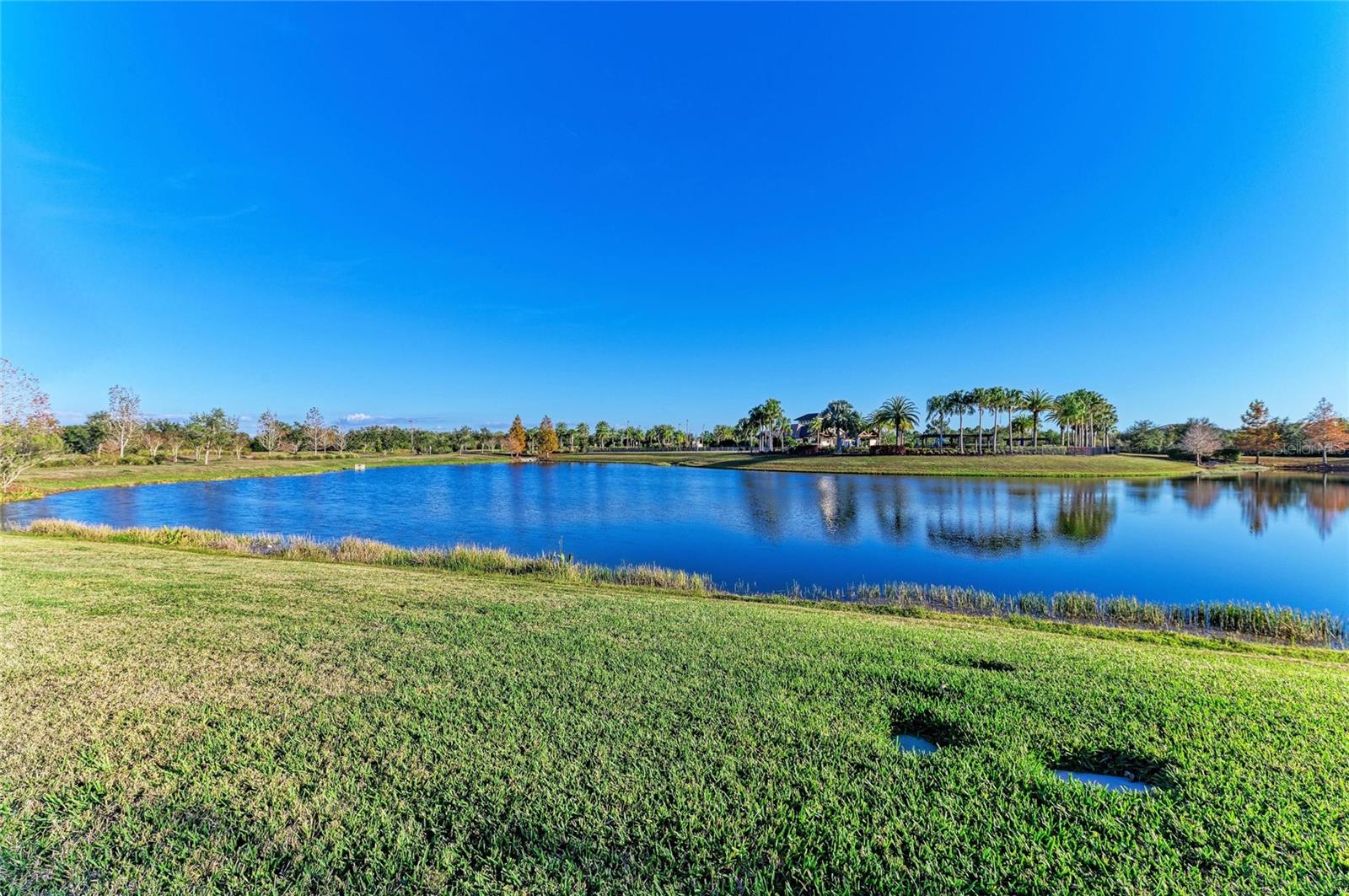 COUNTRY CLUB EAST - BELLEISLE - Residential