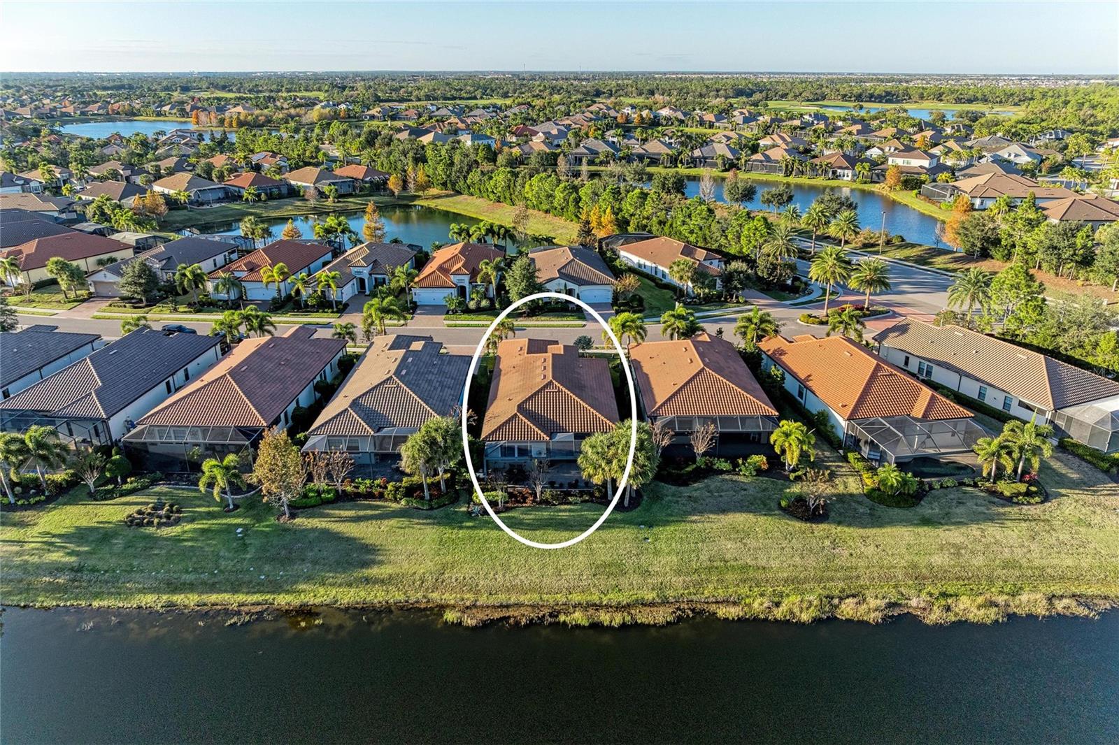 COUNTRY CLUB EAST - BELLEISLE - Residential