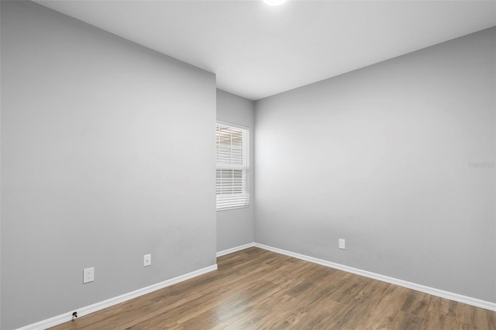 SOMERSET CHASE - Residential