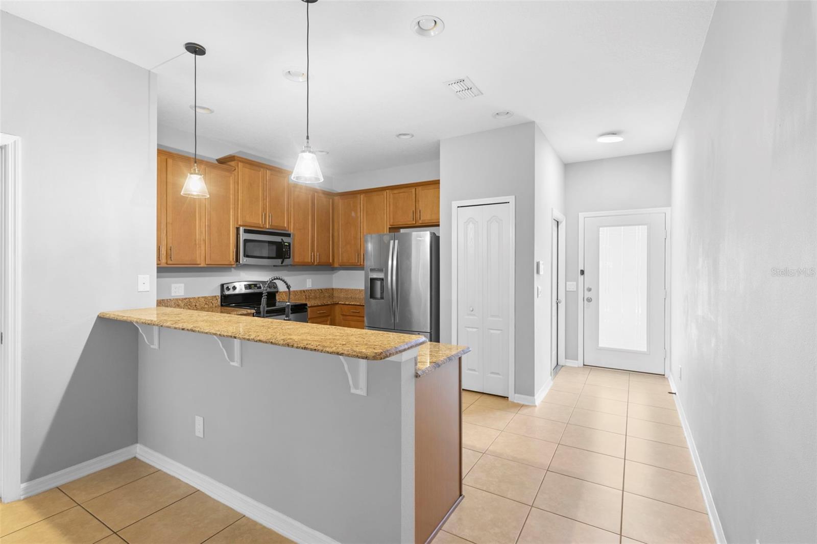 SOMERSET CHASE - Residential