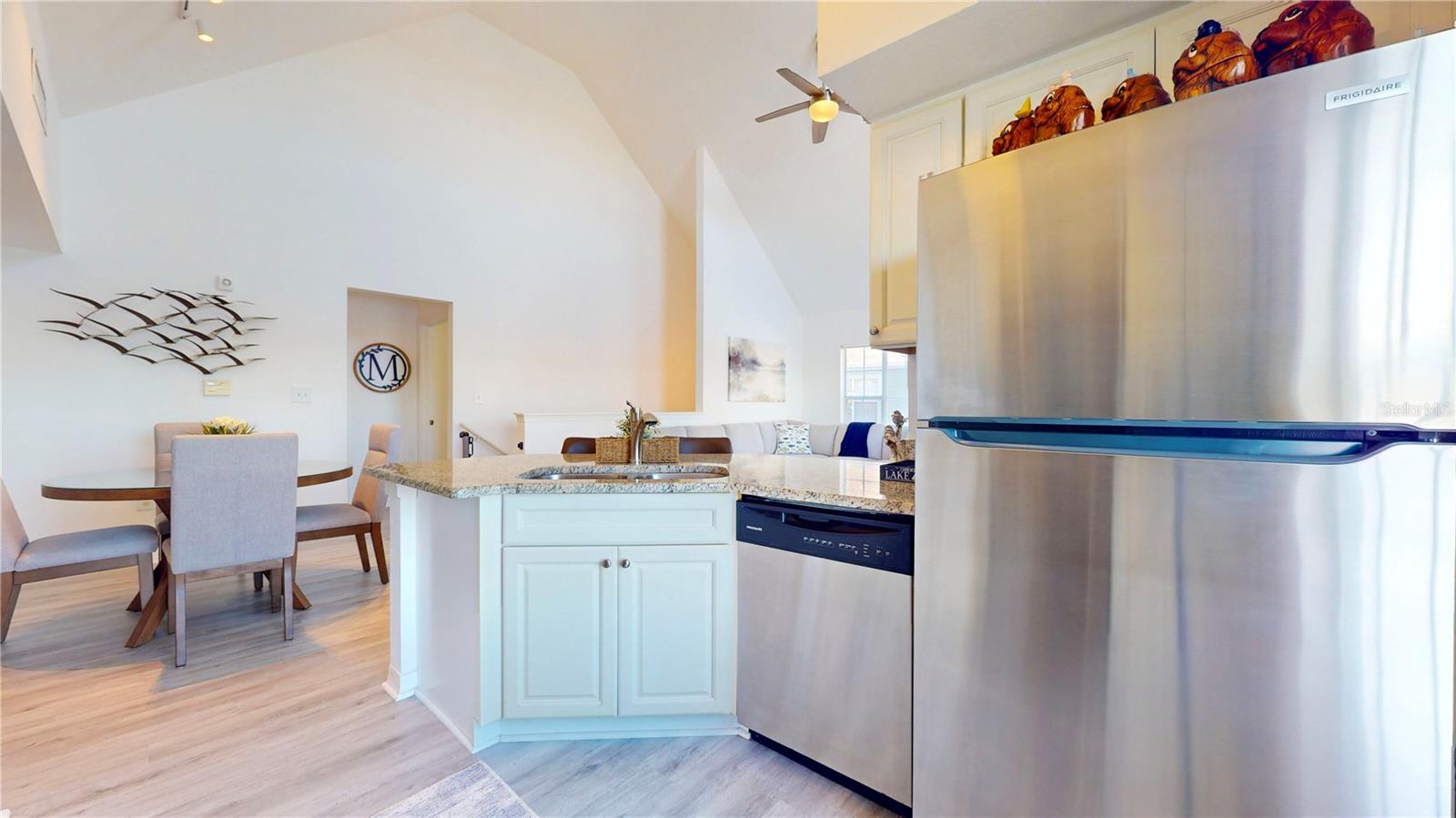 LAKE CHASE CONDO - Residential