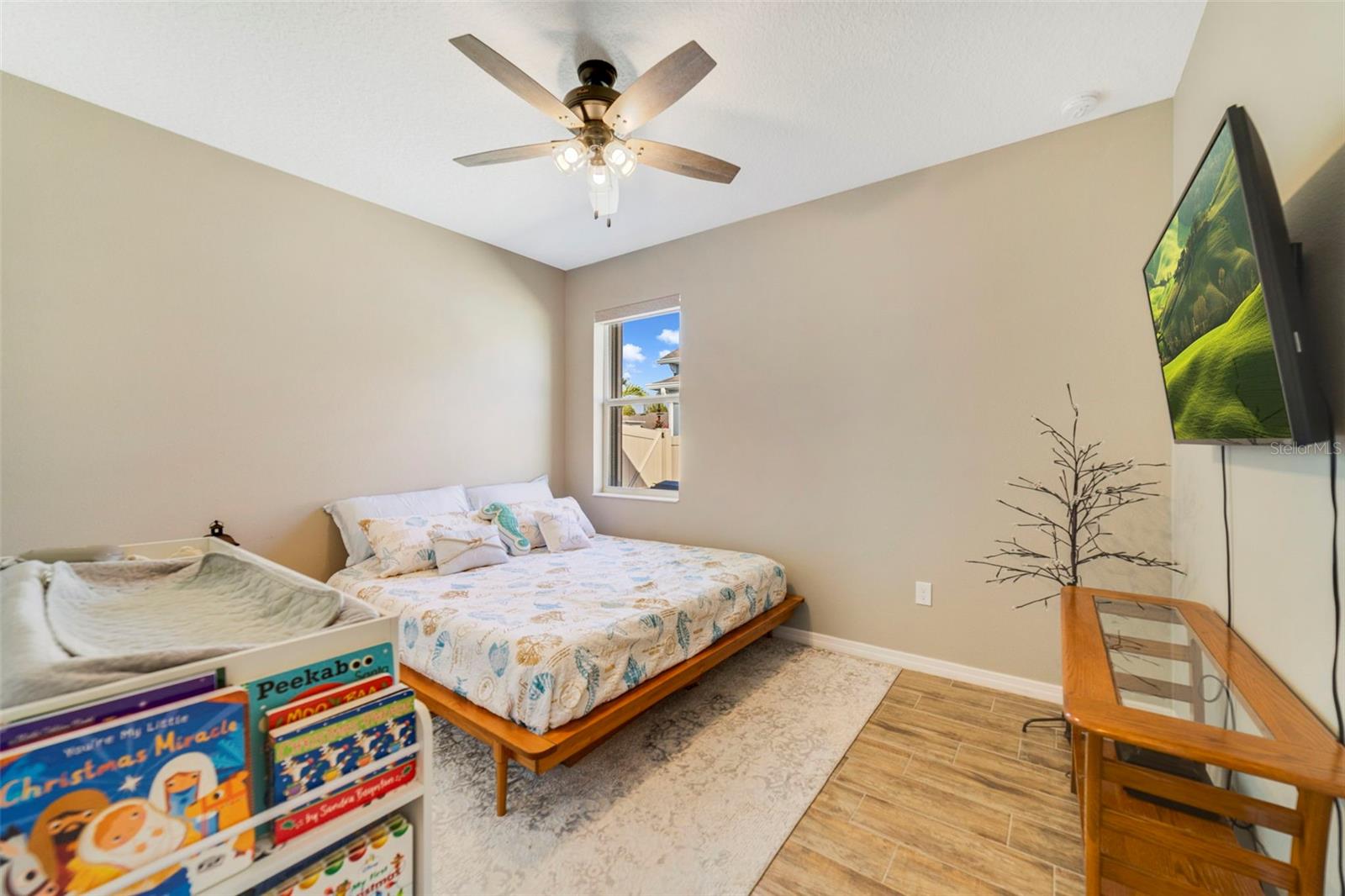 HARBOR SHORES - Residential