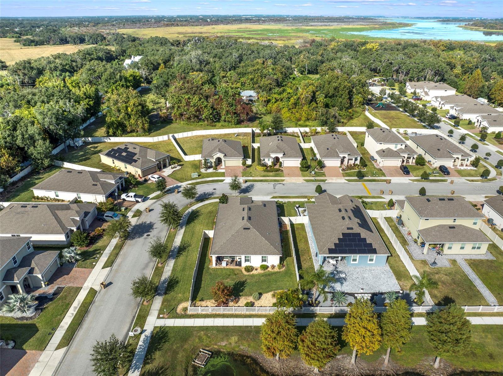 HARBOR SHORES - Residential