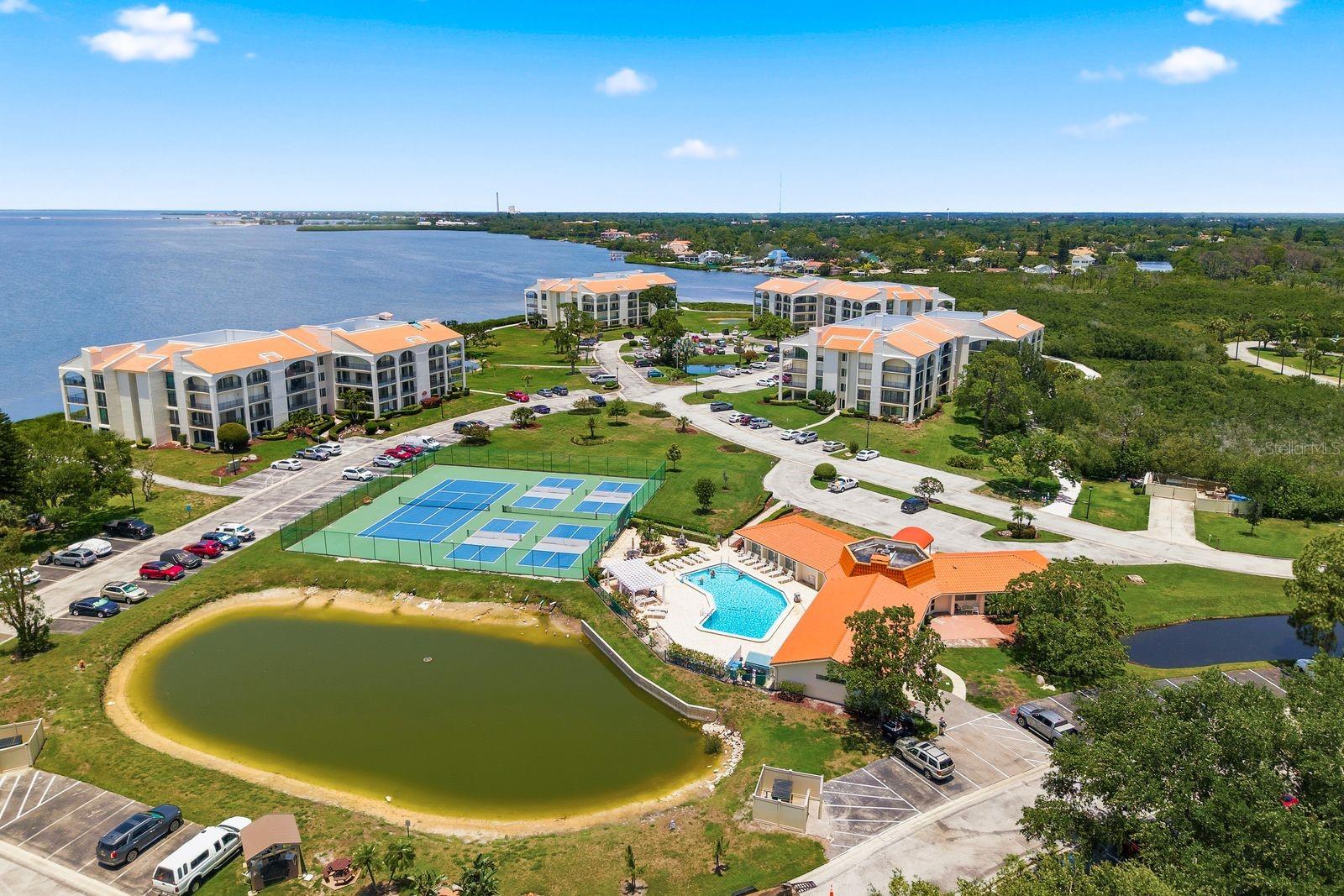 MARINER VILLAGE NORTHWEST CONDO - Residential