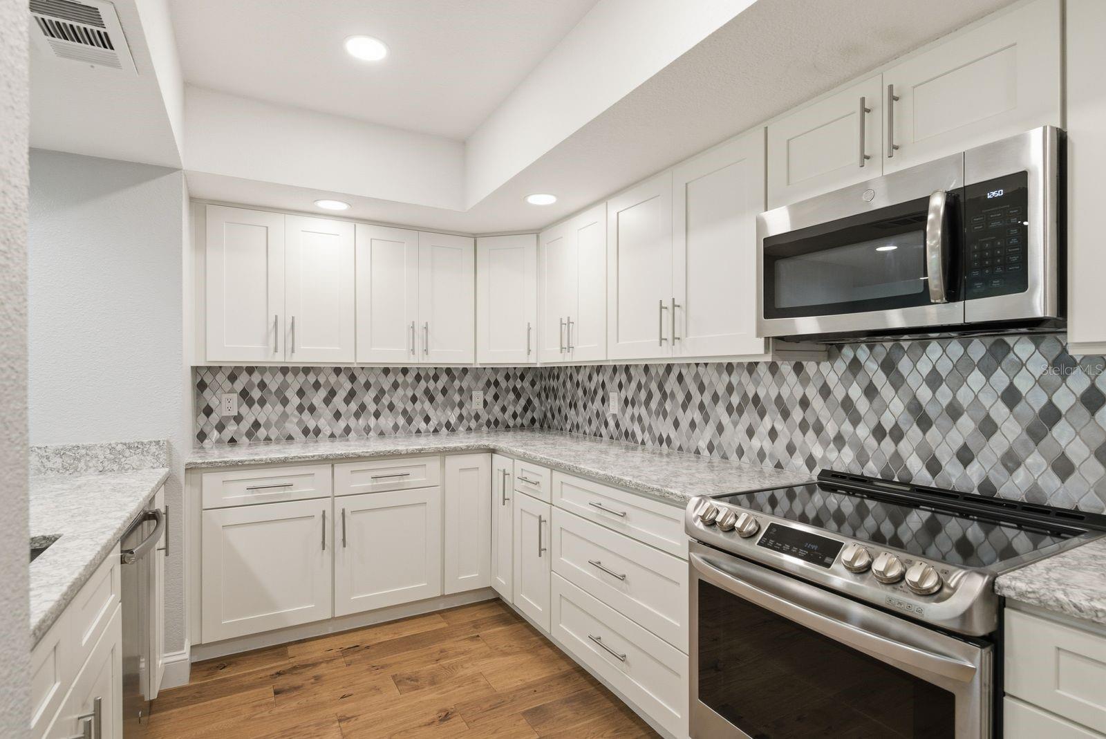 125 MARINER DRIVE 125