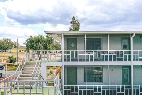 Photo of 1700 6th Street NW #C31, Winter Haven, FL 33881 (MLS # L4959370)