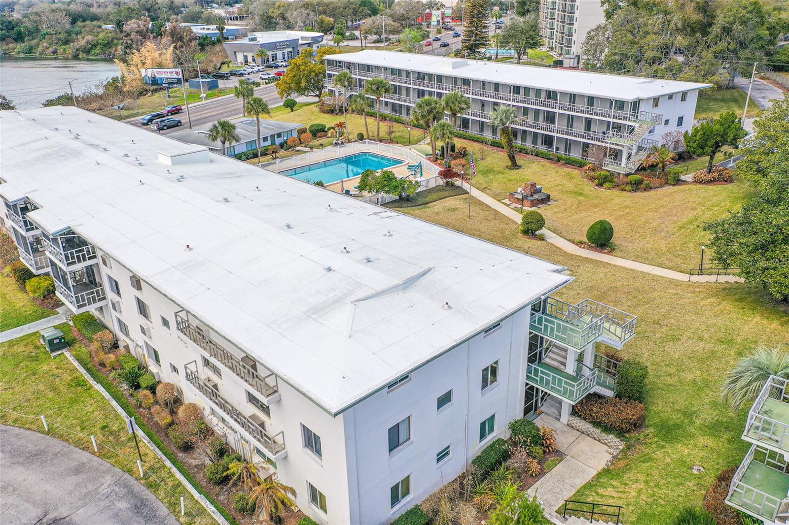 WINTER HAVEN HARBOUR APTS CONDO - Residential