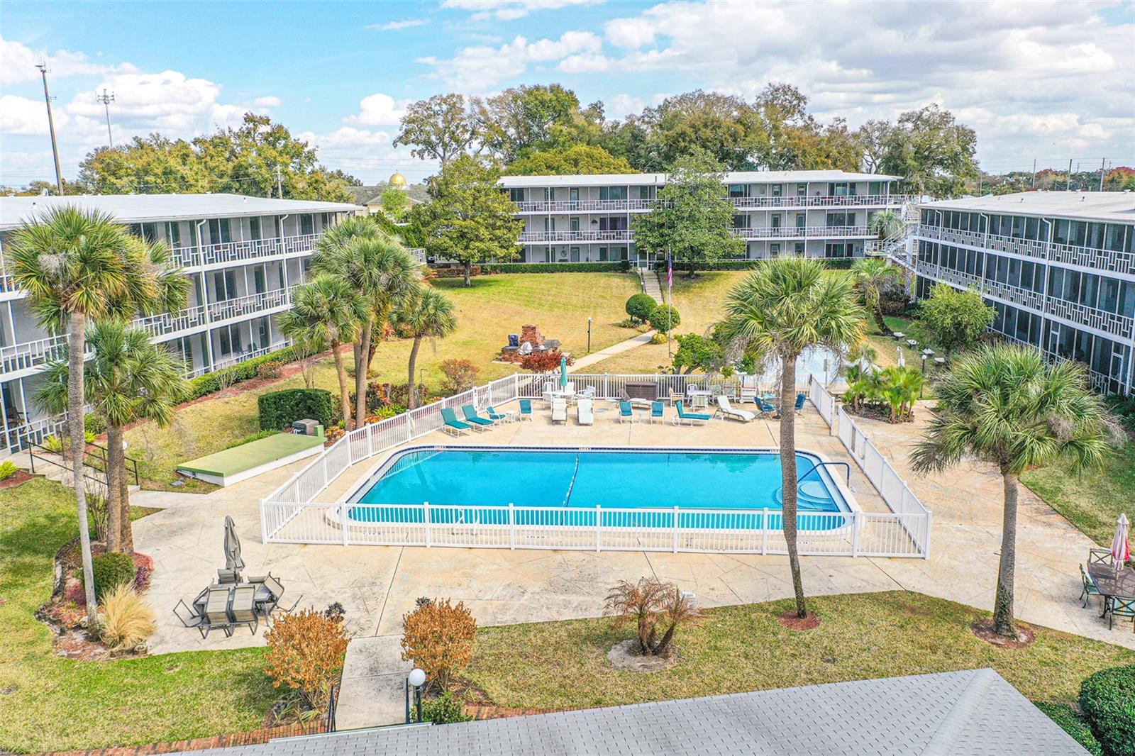 WINTER HAVEN HARBOUR APTS CONDO - Residential