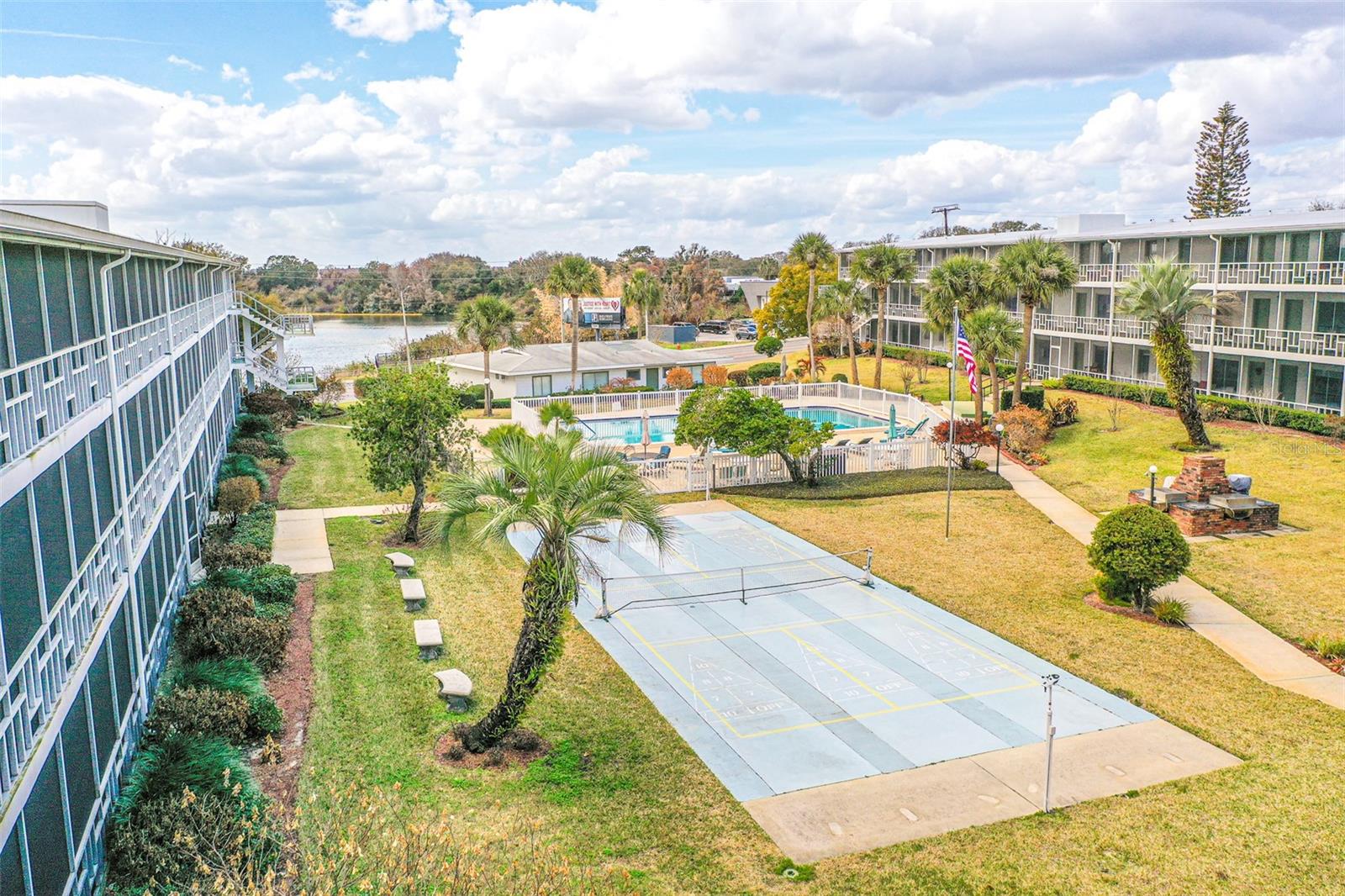 WINTER HAVEN HARBOUR APTS CONDO - Residential