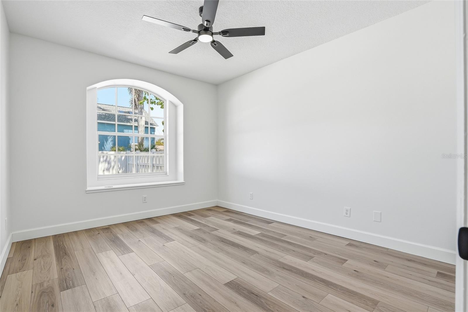 HARBOR VIEW 4 - Residential