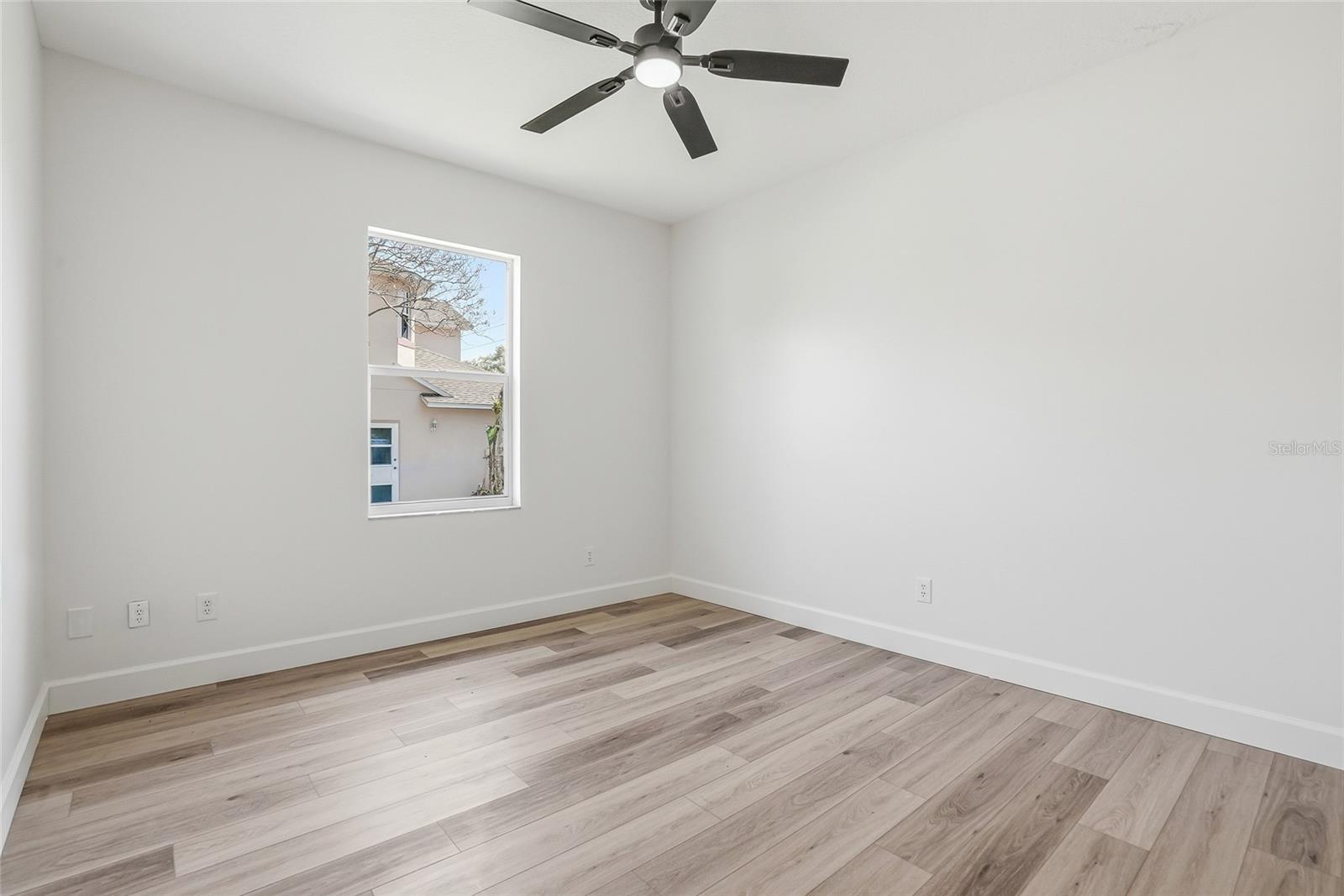 HARBOR VIEW 4 - Residential