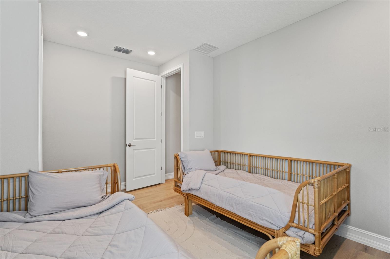 ANTIGUA COVE PH 1 - Residential