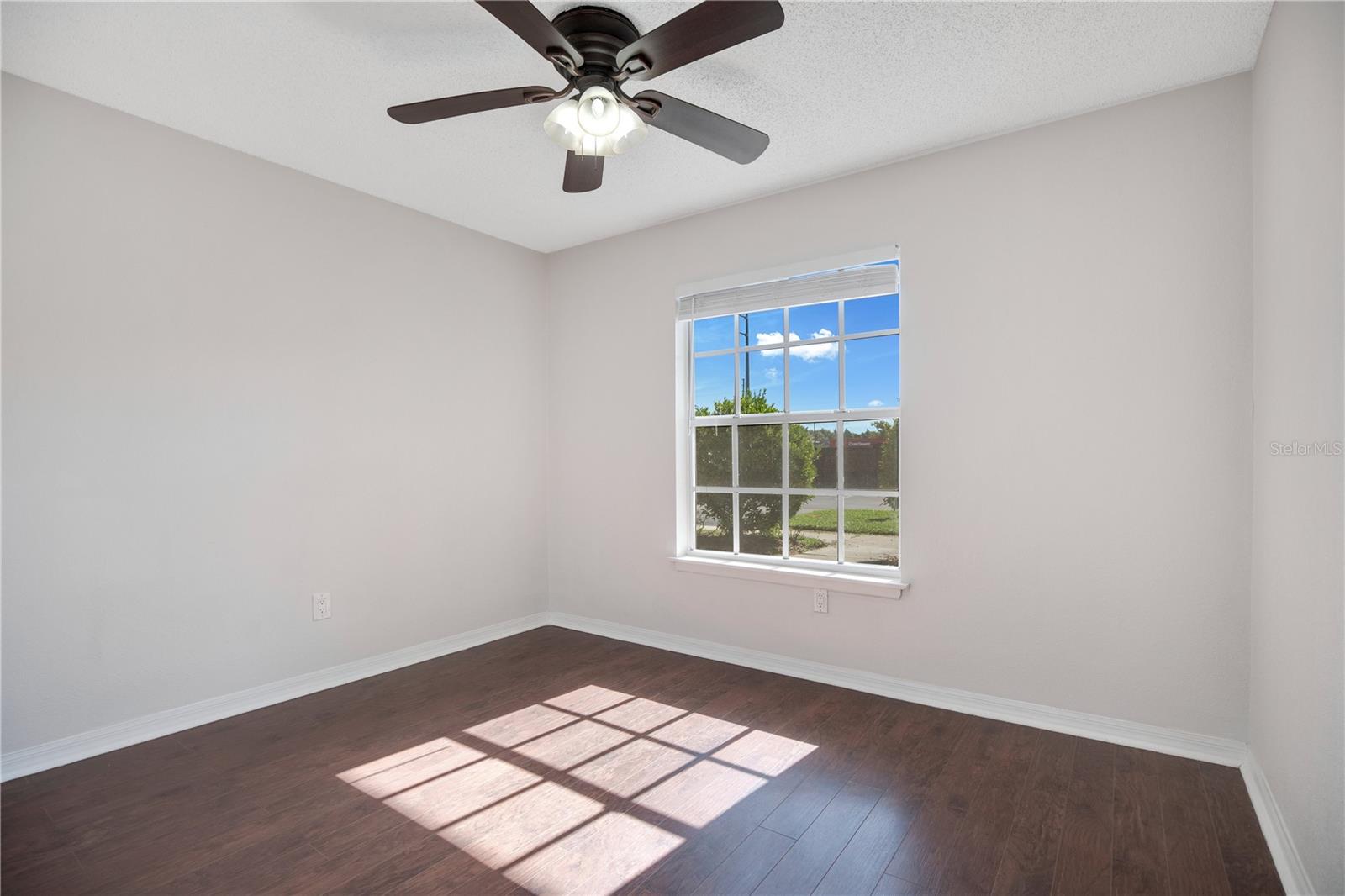 HUNTERS RESERVE A CONDO - Residential