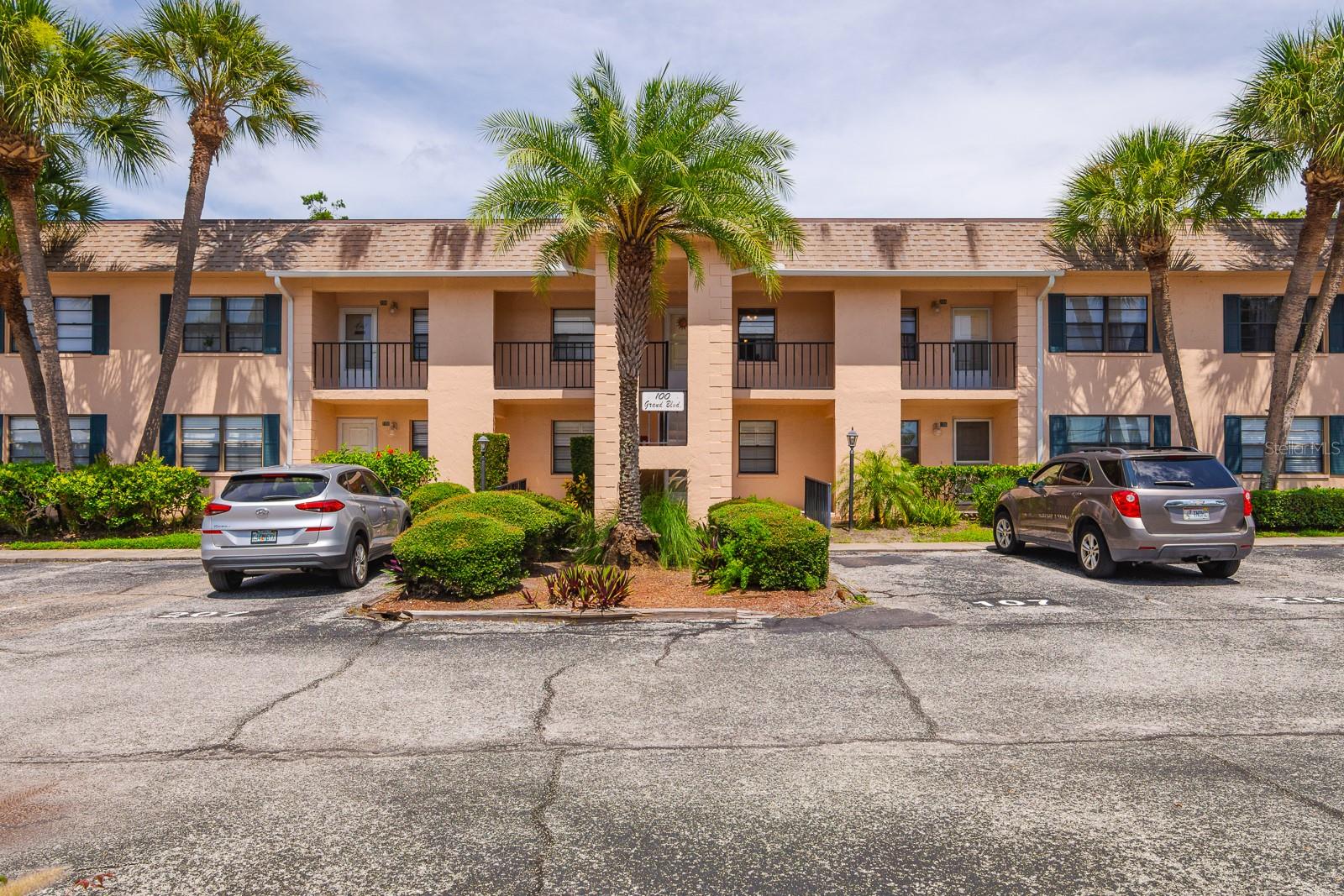 100 GRAND BOULEVARD 106