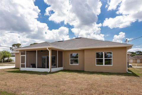 A home in PORT CHARLOTTE