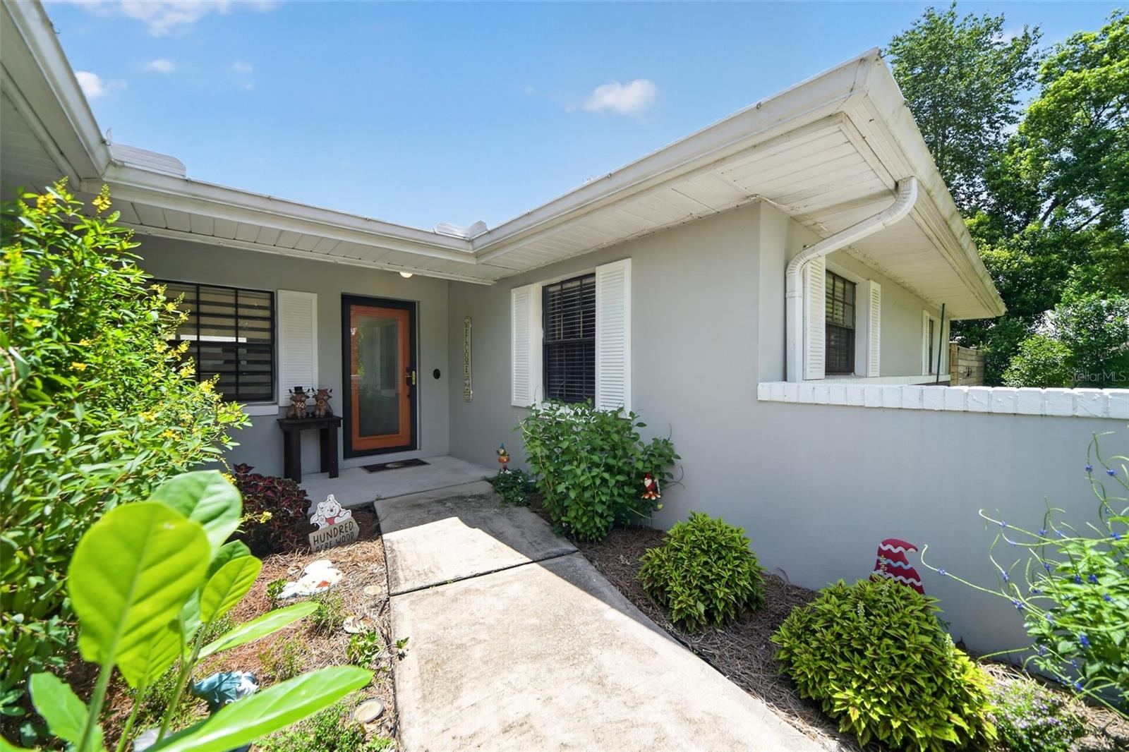 1909 CARRIN STREET