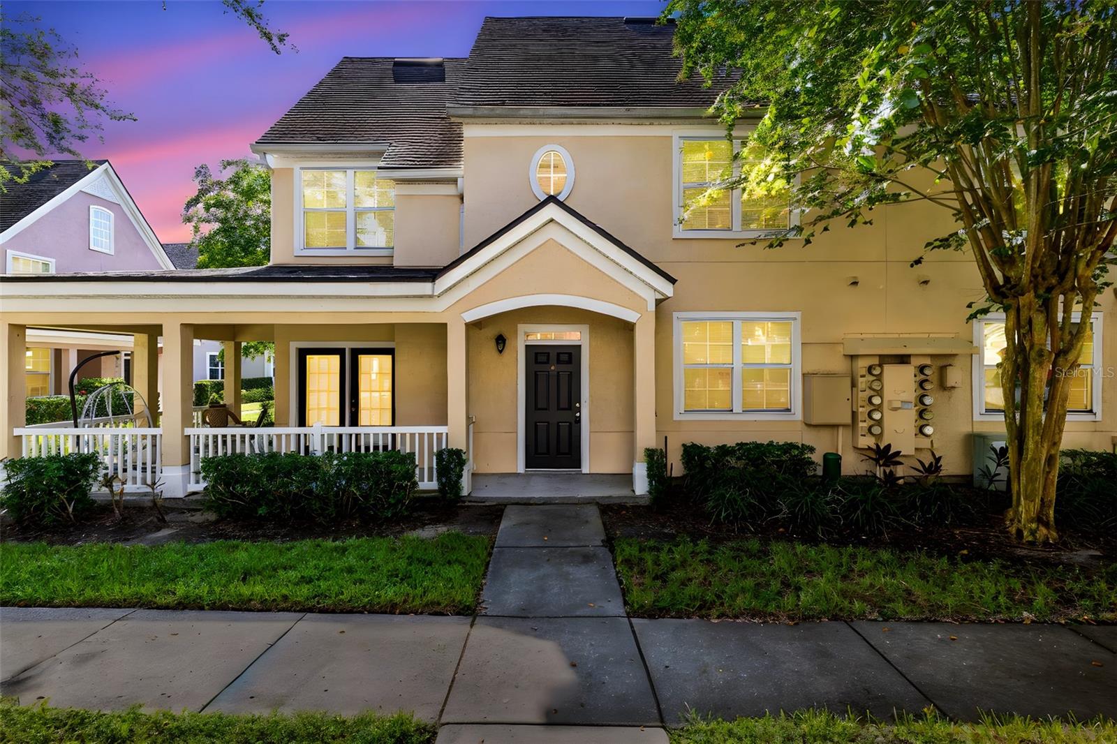 Welcome to The Hamptons at Metrowest! This spacious 2-bedroom, 2-bath condo offers comfort, convenience, and resort-style living in one of Orlando’s most desirable guard-gated communities. Inside, you’ll enjoy the open floor plan with vaulted ceilings, abundant natural light, and a split-bedroom layout for added privacy. The kitchen features plenty of cabinet storage and counter space, opening into a bright living area that’s perfect for entertaining or relaxing at home. Both bedrooms include their own full bathrooms, making this condo ideal for families, roommates, or guests. The Hamptons at Metrowest is known for its amenities and lifestyle, offering a resort-style swimming pool, hot tub, fitness center, scenic walking trails, and a private dock overlooking Turkey Lake—perfect for fishing, relaxing, or catching beautiful Florida sunsets.
Located just minutes from Universal Studios, Valencia College, shopping, dining, and major highways, this community provides both convenience and security.