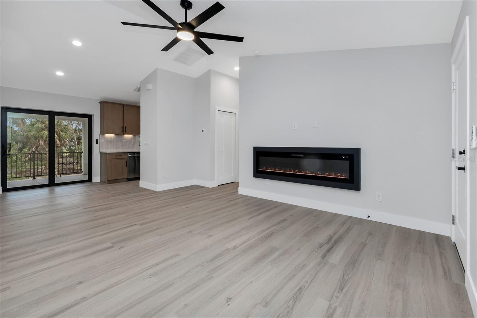 TIERRA CORONADO - Residential