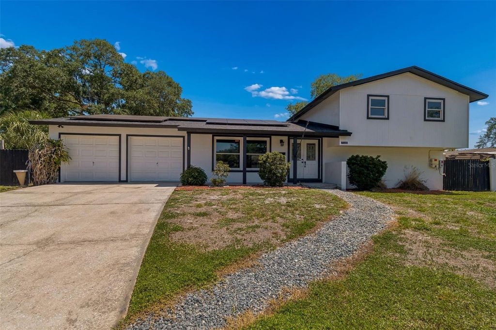 Photo of 7111 Gateway Court, Tampa, FL 33615 (MLS # TB8499685)
