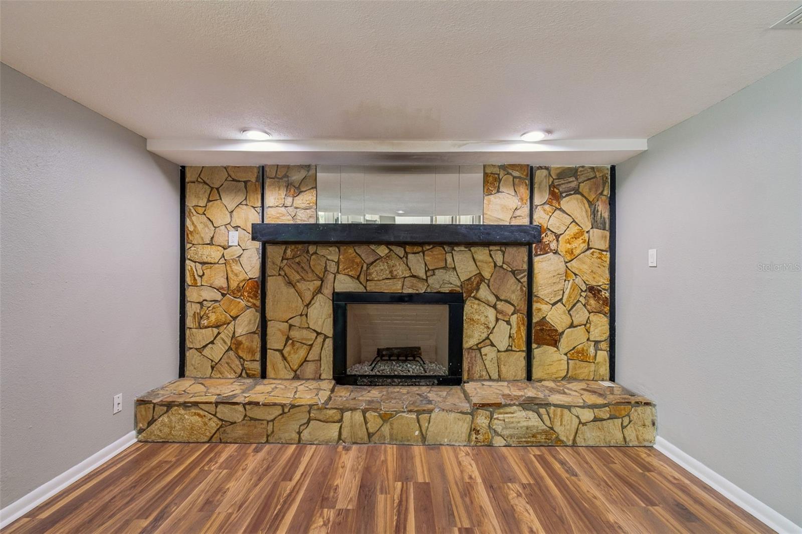 TOWNN COUNTRY PARK UNIT 30 - Residential