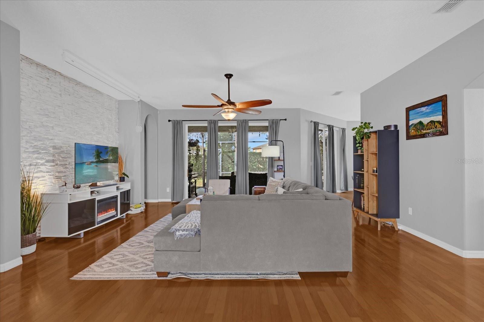 CLERMONT BEACON RIDGE AT LEGENDS PH 03 - Residential Lease