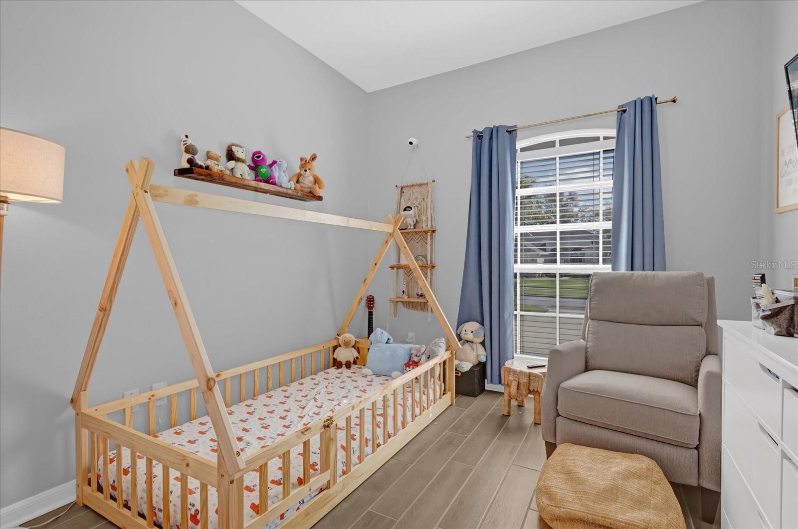 CLERMONT BEACON RIDGE AT LEGENDS PH 03 - Residential Lease