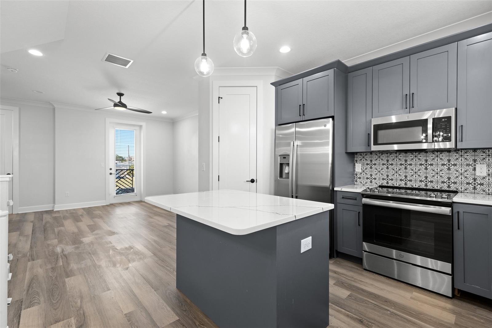 1501 N MORGAN STREET 5