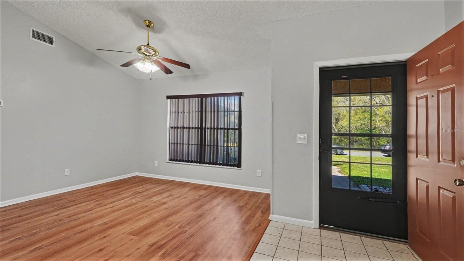 MARION OAKS - Residential