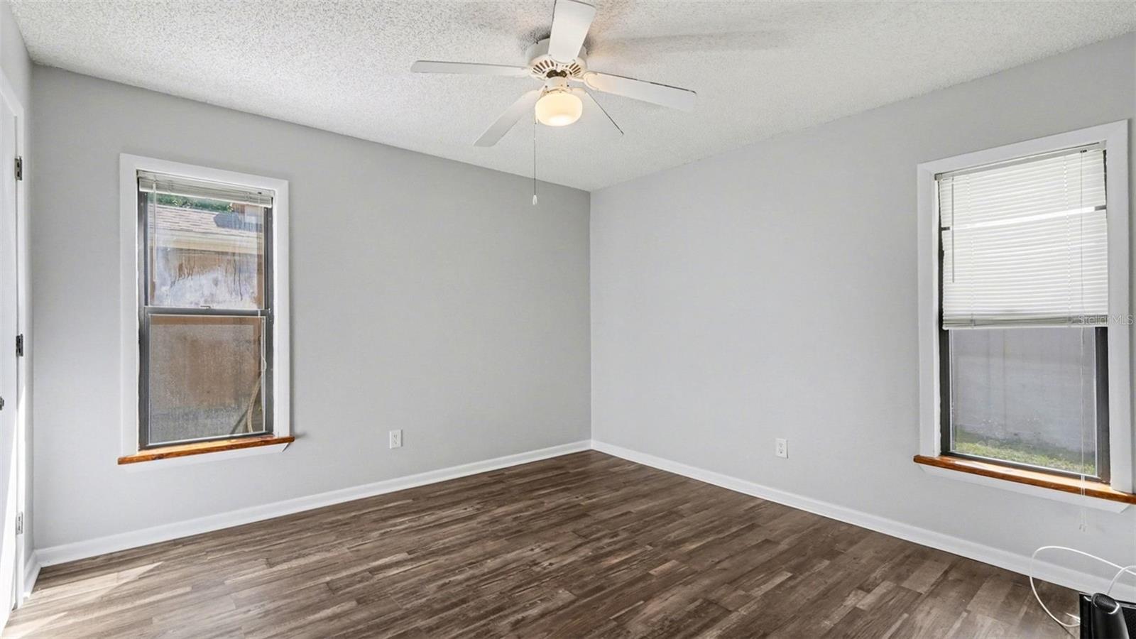 MARION OAKS - Residential