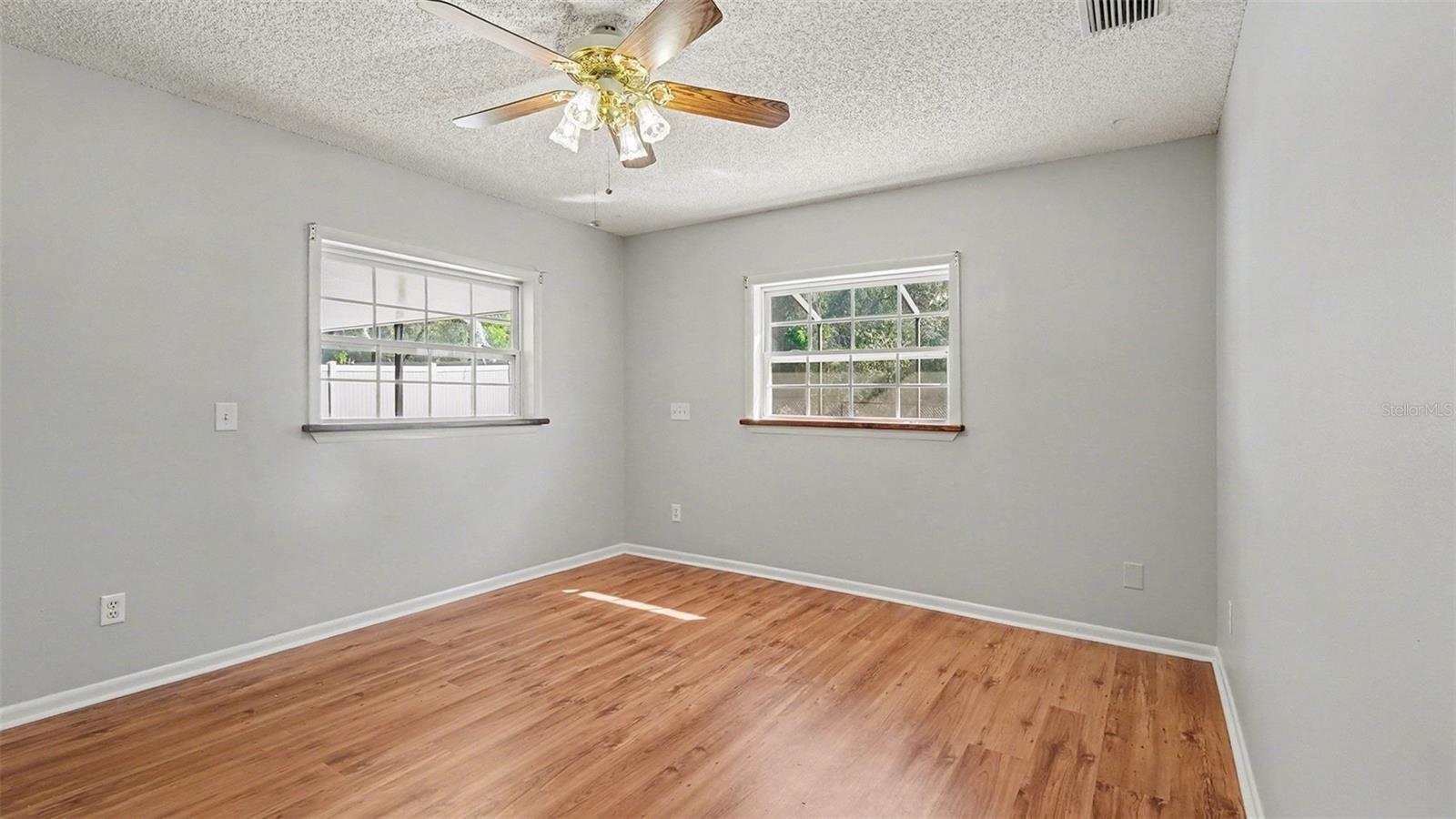 MARION OAKS - Residential