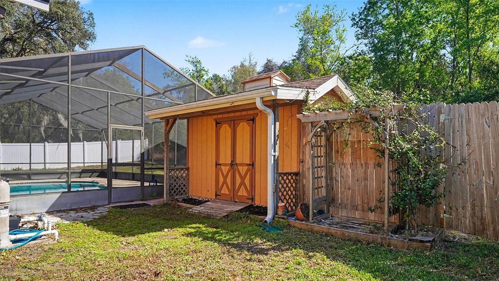 MARION OAKS - Residential