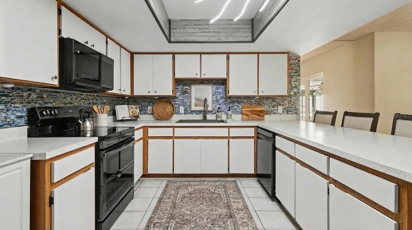 MARION OAKS - Residential