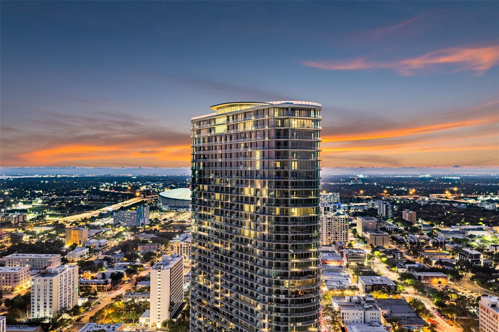400 CENTRAL - Residential