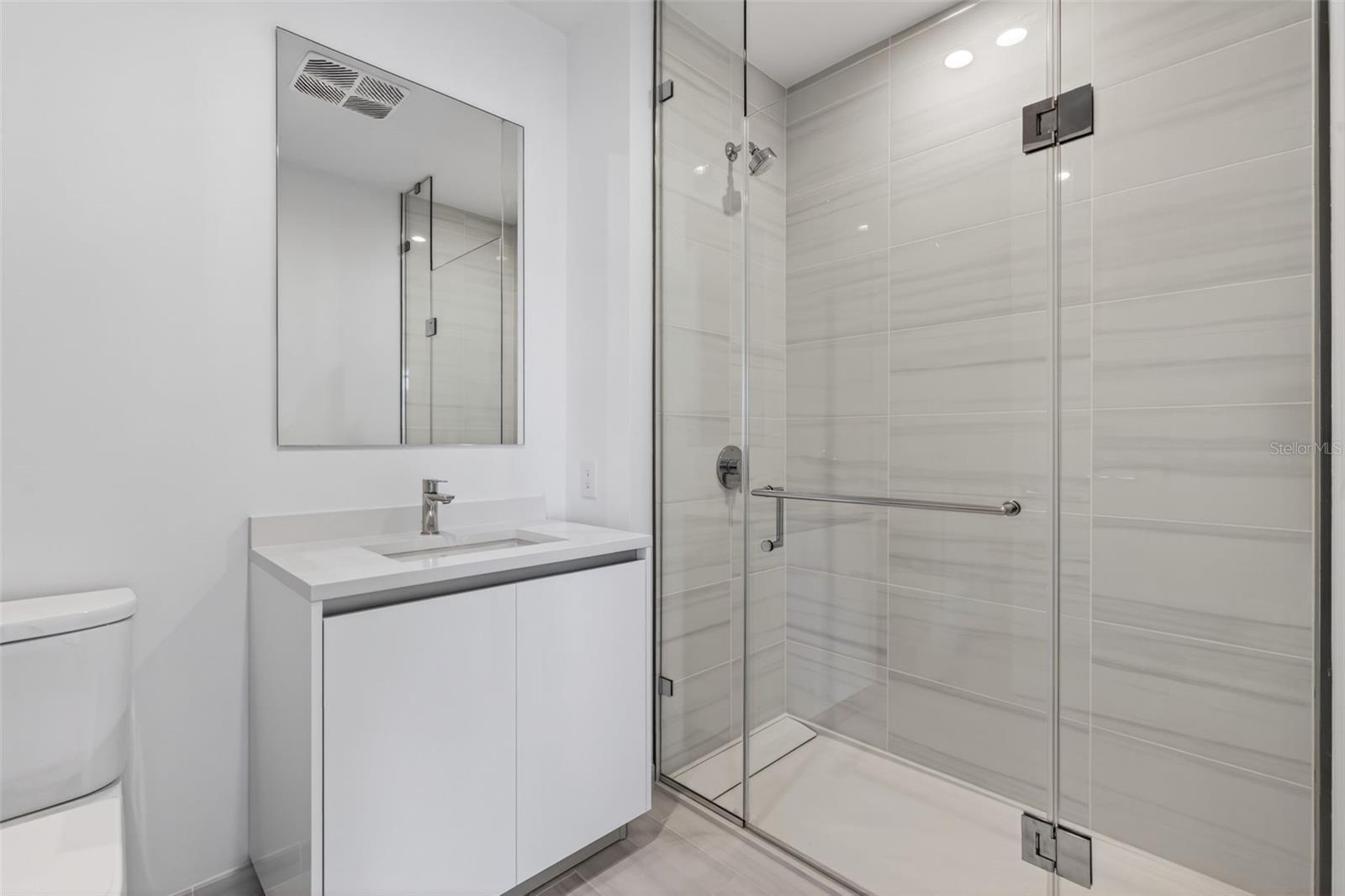 400 CENTRAL - Residential